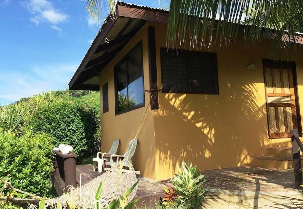 Casa Rosa Taytay Hotel Palawan Bagian luar foto