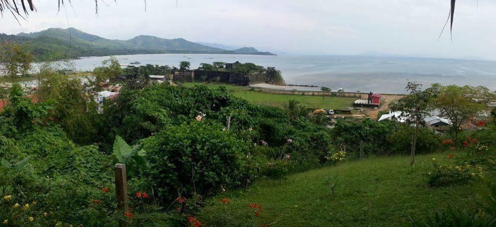 Casa Rosa Taytay Hotel Palawan Bagian luar foto