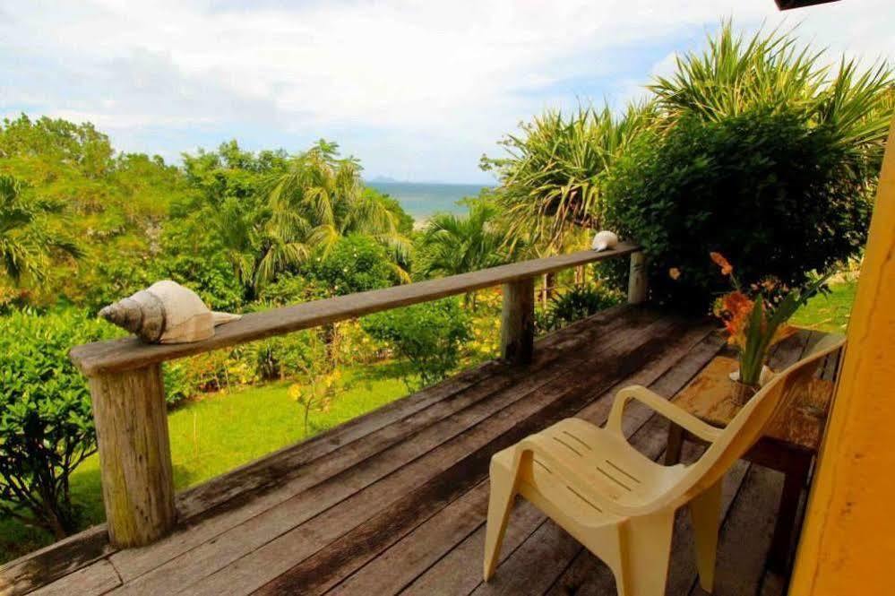 Casa Rosa Taytay Hotel Palawan Bagian luar foto